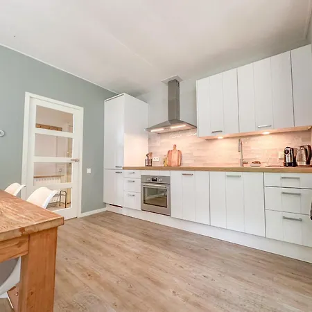 De Paradijsvogel * Haaren (North Brabant)