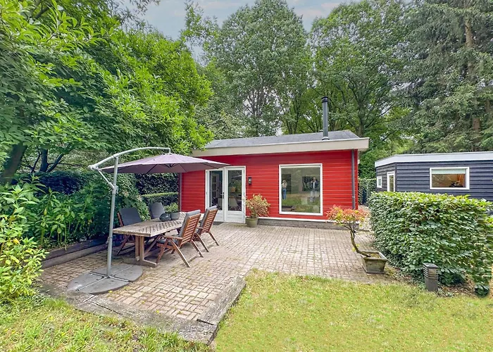 De Paradijsvogel * Haaren (North Brabant)