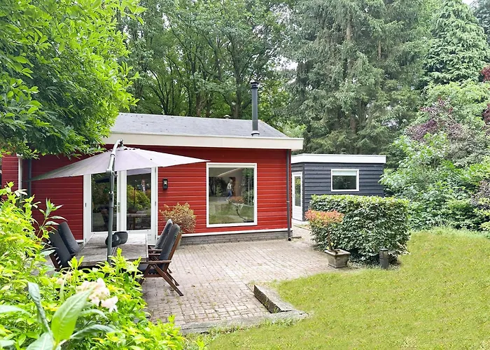 De Paradijsvogel * Haaren (North Brabant)